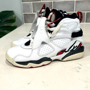 Jordan 8s space jam edition size 5.5